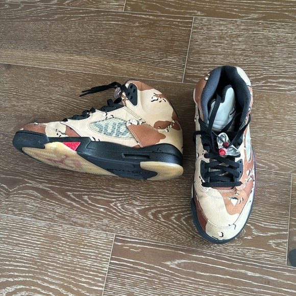 Air Jordan’s Supreme camouflage men’s Shoes - Picture 7 of 9